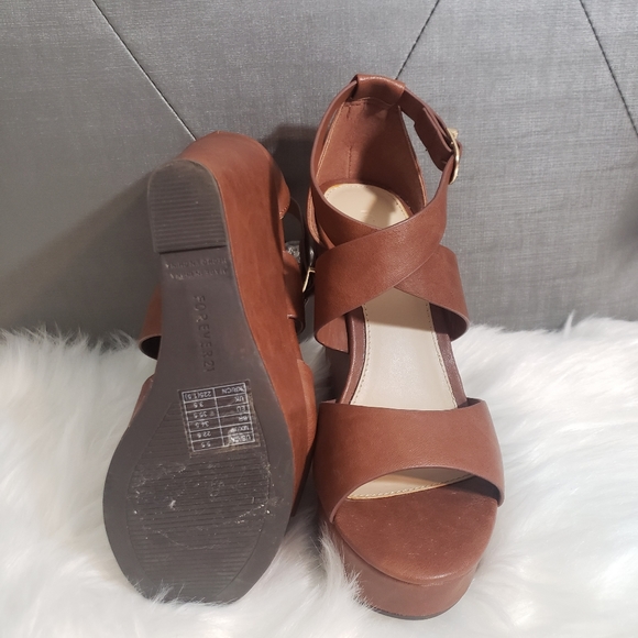 Forever21 high platform sandals - Picture 10 of 14
